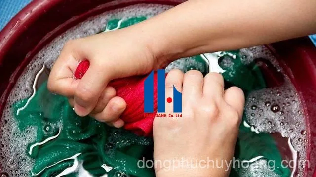 May đồng phục học sinh Đà Nẵng