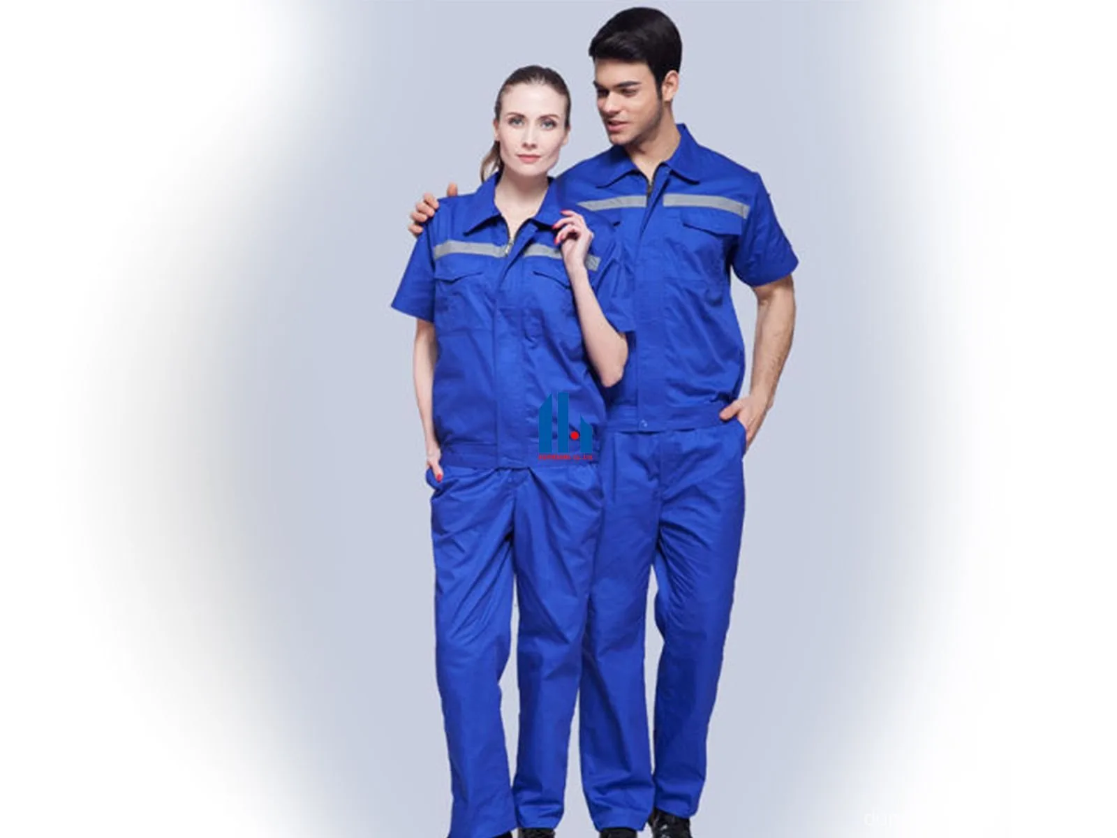 Đồng phục lao động của nhân viên vệ sinh 