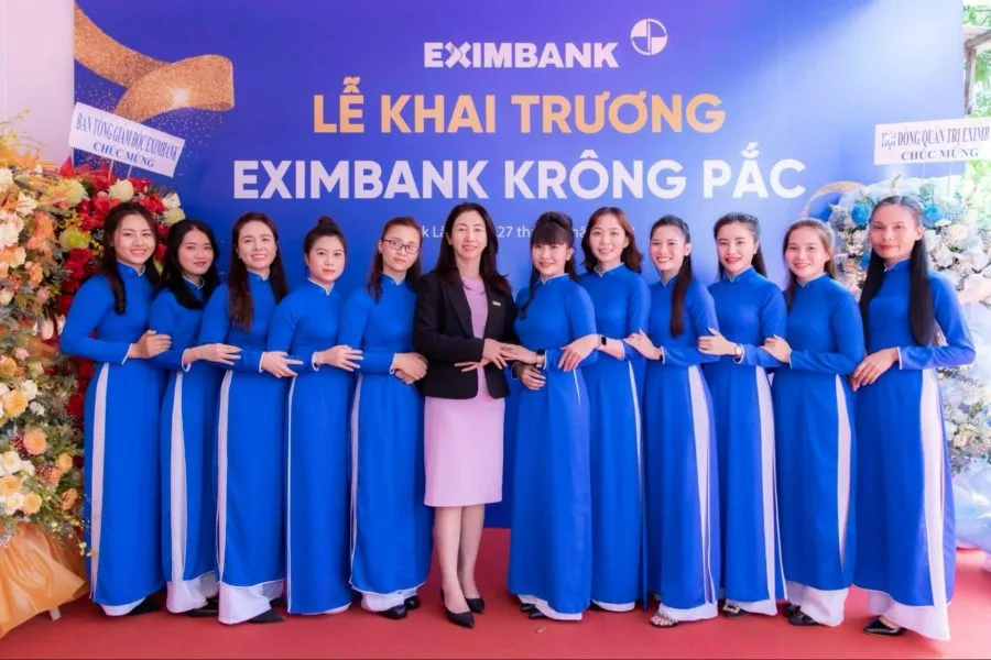 Đồng phục Eximbank Áo dài