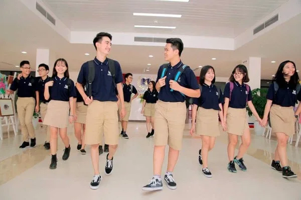 Đồng phục cấp 3 của trường Vinschool