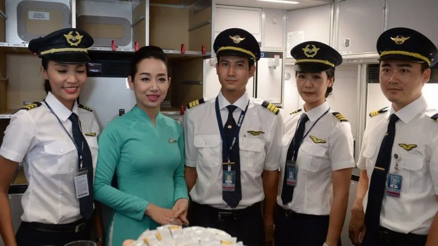 Đồng Phục Phi Công Nữ Vietnam Airlines