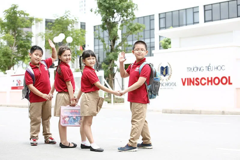 Đồng Phục Trường Vinschool ở Hà Nội