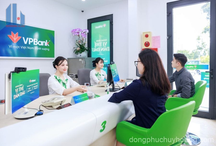 Đồng phục ngân hàng VPBank 