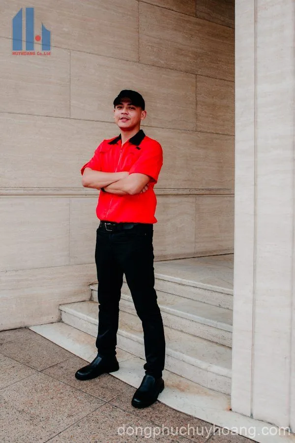 đồng phục nhà hàng cho quản lý tại KFC Singapore