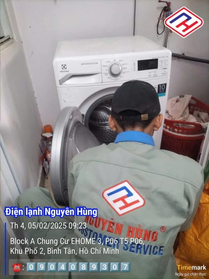 Điện Lạnh Nguyên Hùng