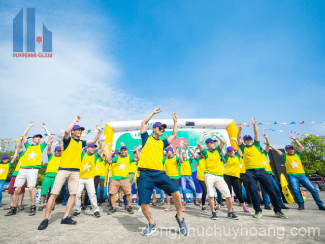 Đồng Phục Du Lịch Nhóm Đẹp Và Ấn Tượng