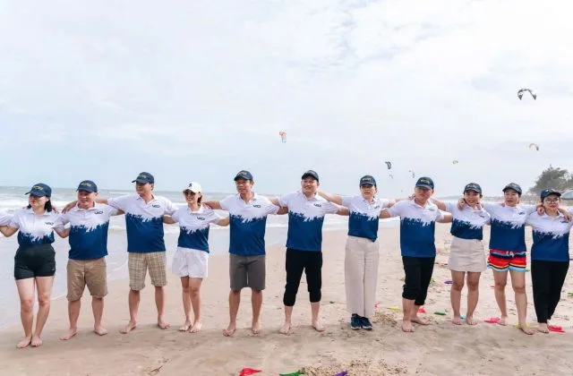 site:https://dongphuchuyhoang.com/ phối đồ đi chơi biển
