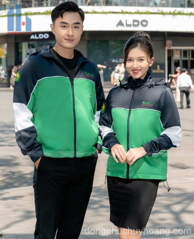 May Áo Khoác Giá Rẻ Tại Đồng Phục Huy Hoàng